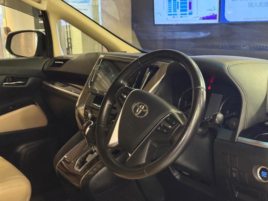 ALPHARD 2.5 - Image 5